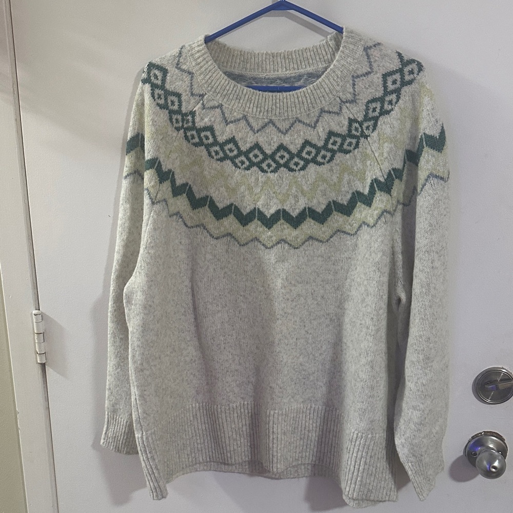 Gray Sweater with Geometric Pattern